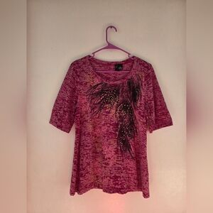 New Directions Pink Short Sleeve Top with Feather Design